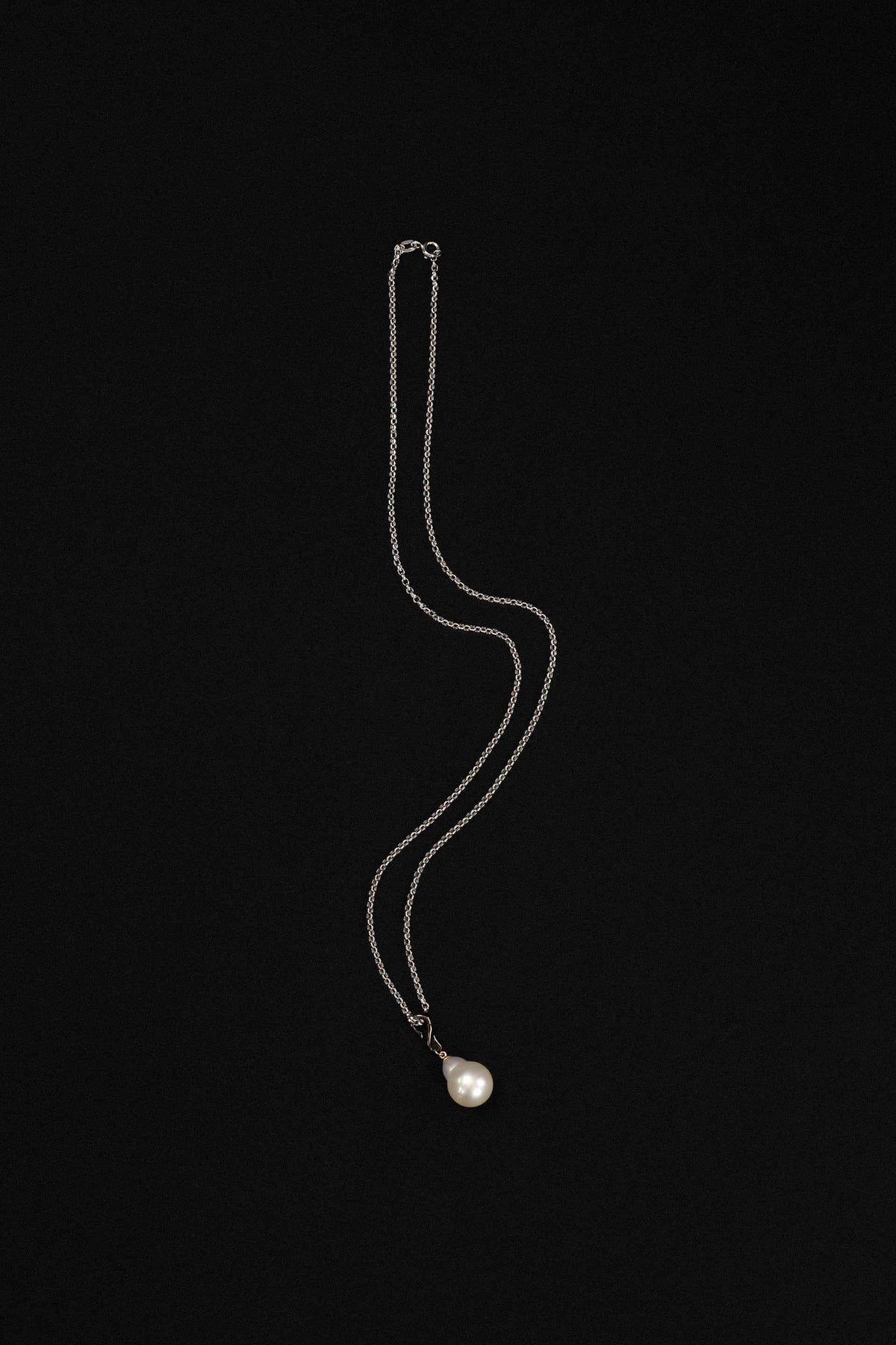 "Siren" Baroque Pearl Pendant Necklace