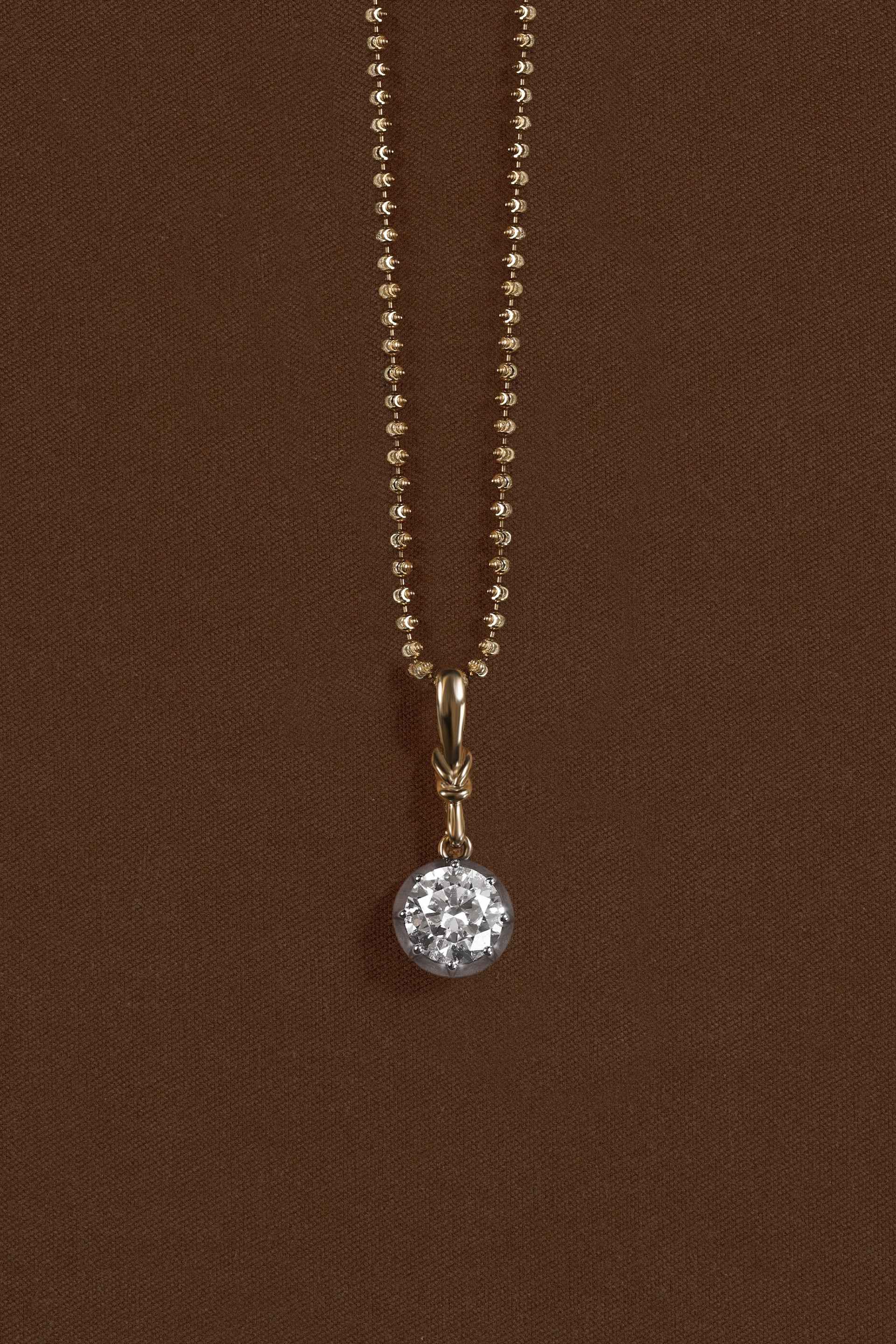 "Silk" Rose-Back Round Diamond Pendant Necklace