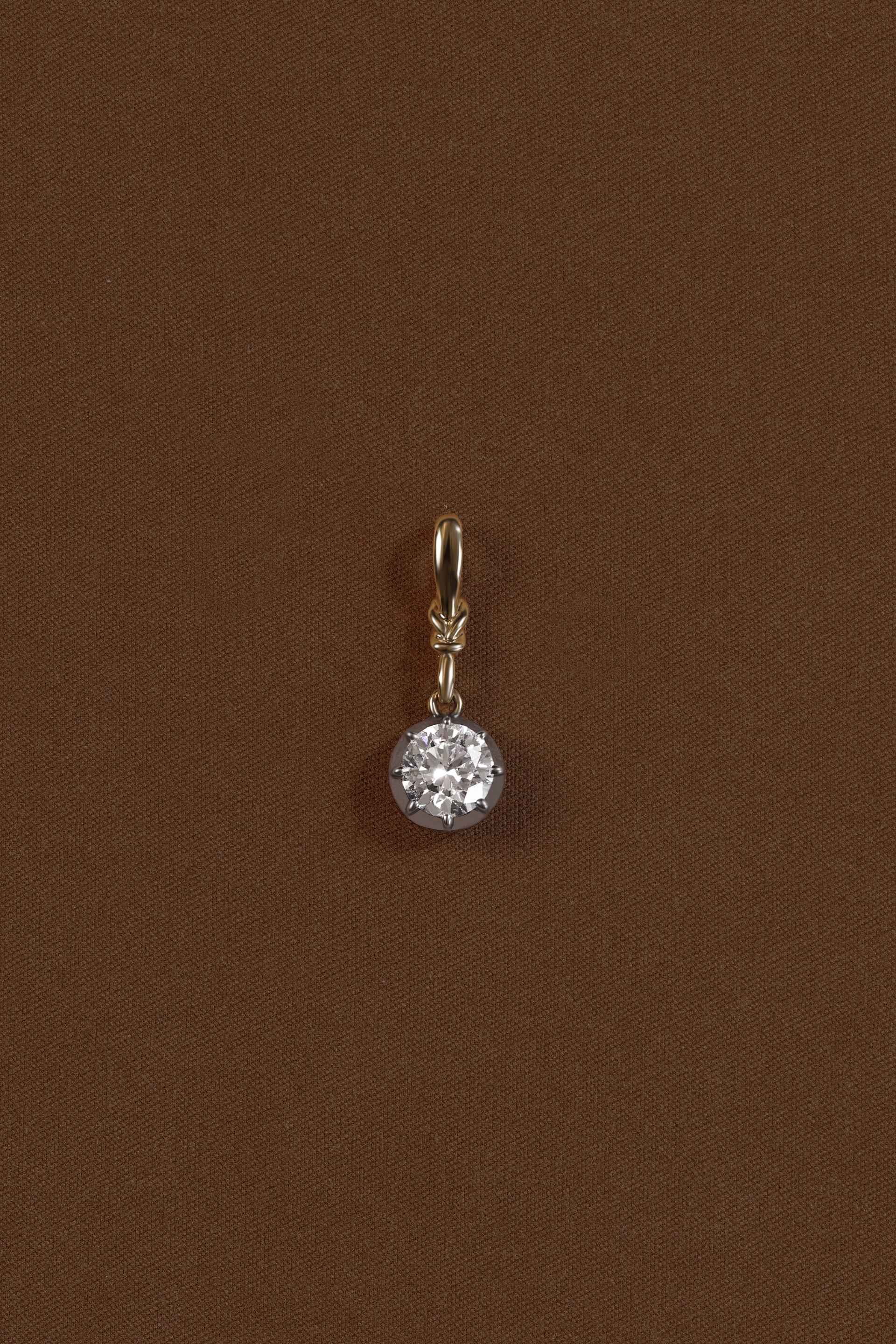 "Silk" Rose-Back Round Diamond Pendant Necklace