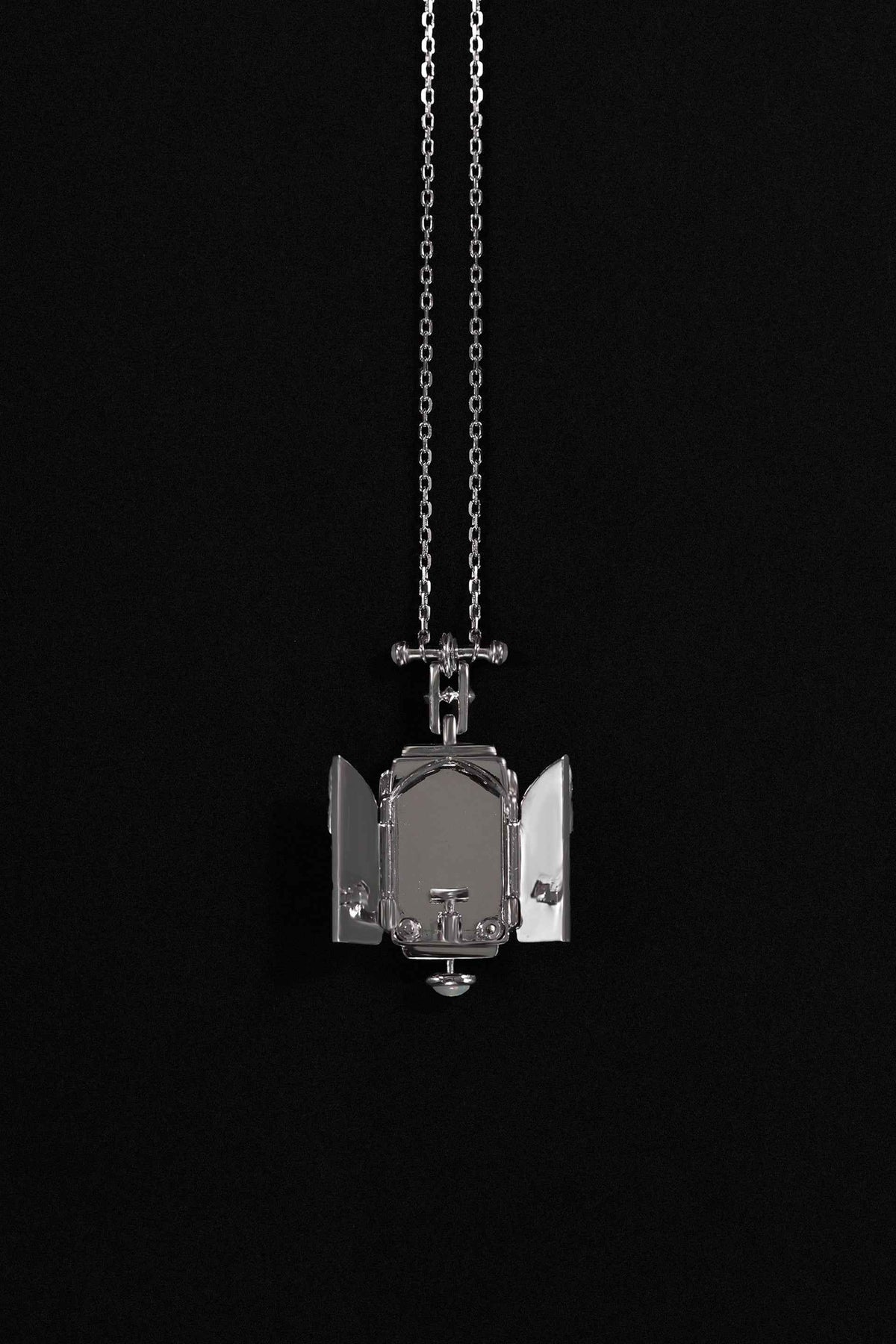“Chamber” Silver Memory Locket Diamond Necklace