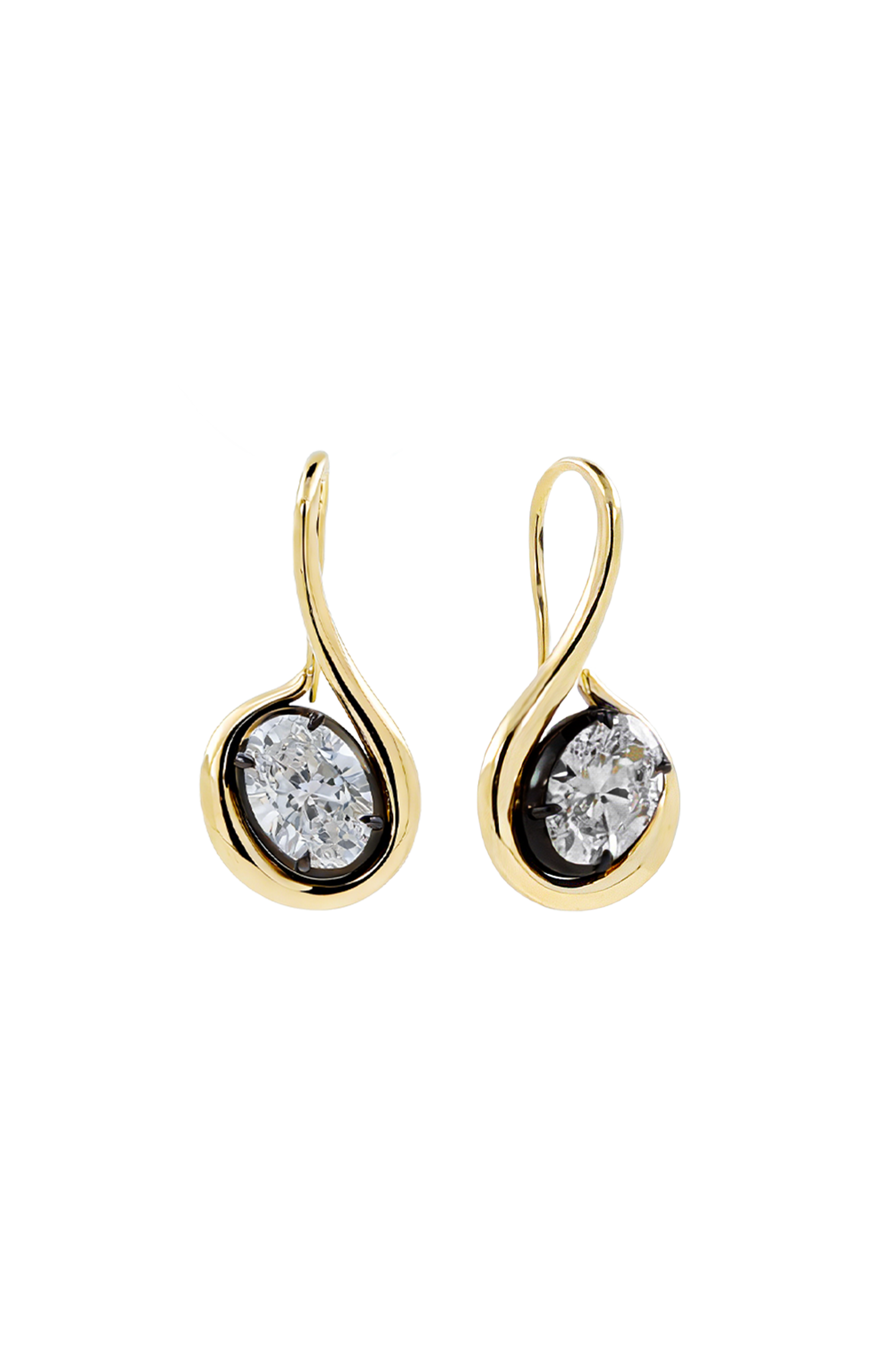 "MFE" Two-Tone Quaver Earrings
